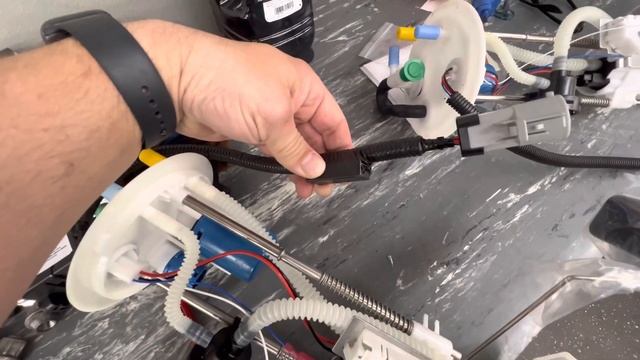 Replacing Your 2002-2003 Ford Ranger Fuel Pump ? Be Careful Of This! смотреть онлайн