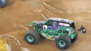 ШОУ BIG FOOT / Monster Jam 2016