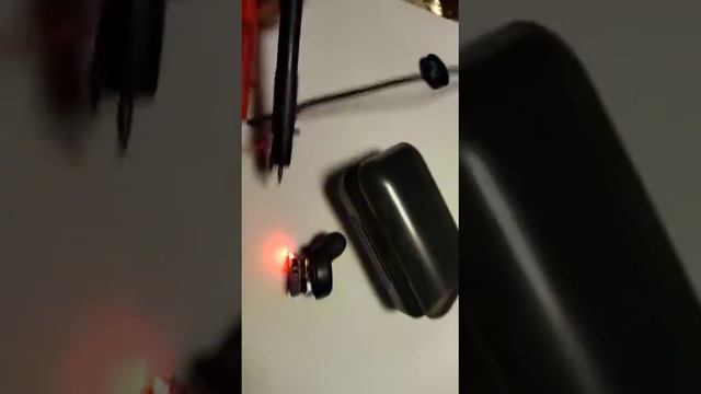 ремонт наушника TWS F9. смотреть онлайн