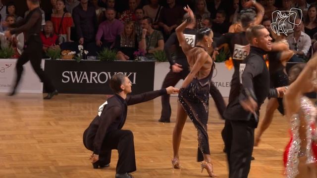 Gusev - Bondareva, RUS | 2018 GS LAT Stuttgart | R3 C | DanceSport Total смотреть онлайн