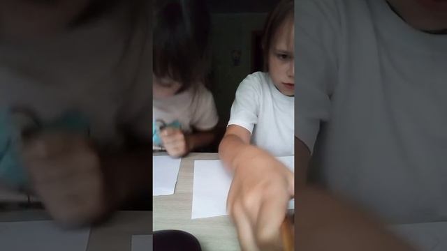 Челендж!! Ресуем за 10 сек, за 1 мин и за 5 мин смотреть онлайн