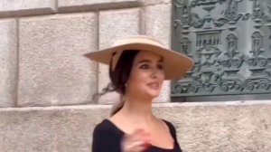 she's a lady -Tom Jones  ( Libra con asc en Leo )