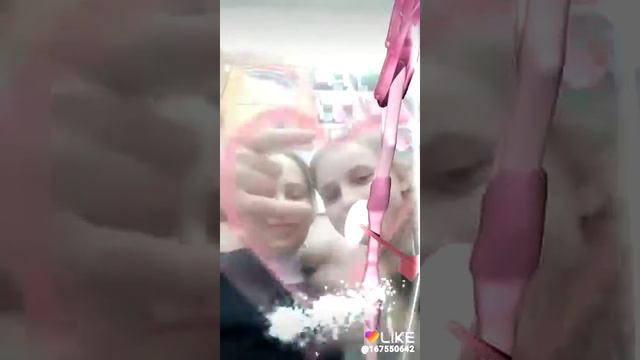 Девочки каторы е любят друг друга смотреть онлайн