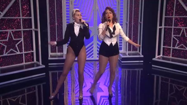 Miley Cyrus - Miley Cyrus & Maya Rudolph Medley (from the Maya & Marty Show)