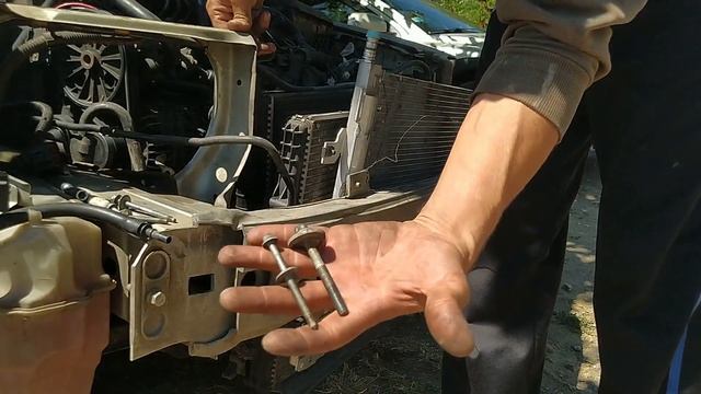 Воден радиатор и/или интеркуулер на Volvo P2 (S80/S60/V70/XC70) смотреть онлайн
