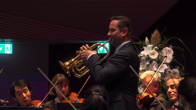 Antonio Vivaldi - Gábor Boldoczki, Flugelhorn | Daniel Dodds, Violin | Festival Strings Lucerne