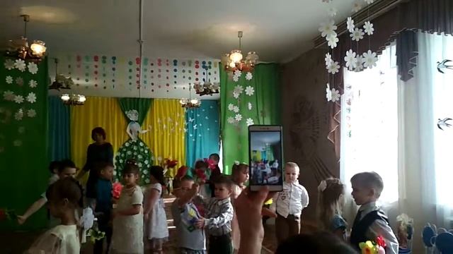 Танец в детском саду смотреть онлайн