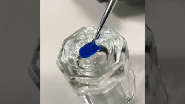 Маникюр с покрытием Luxio в студии красоты BeGooDi смотреть онлайн