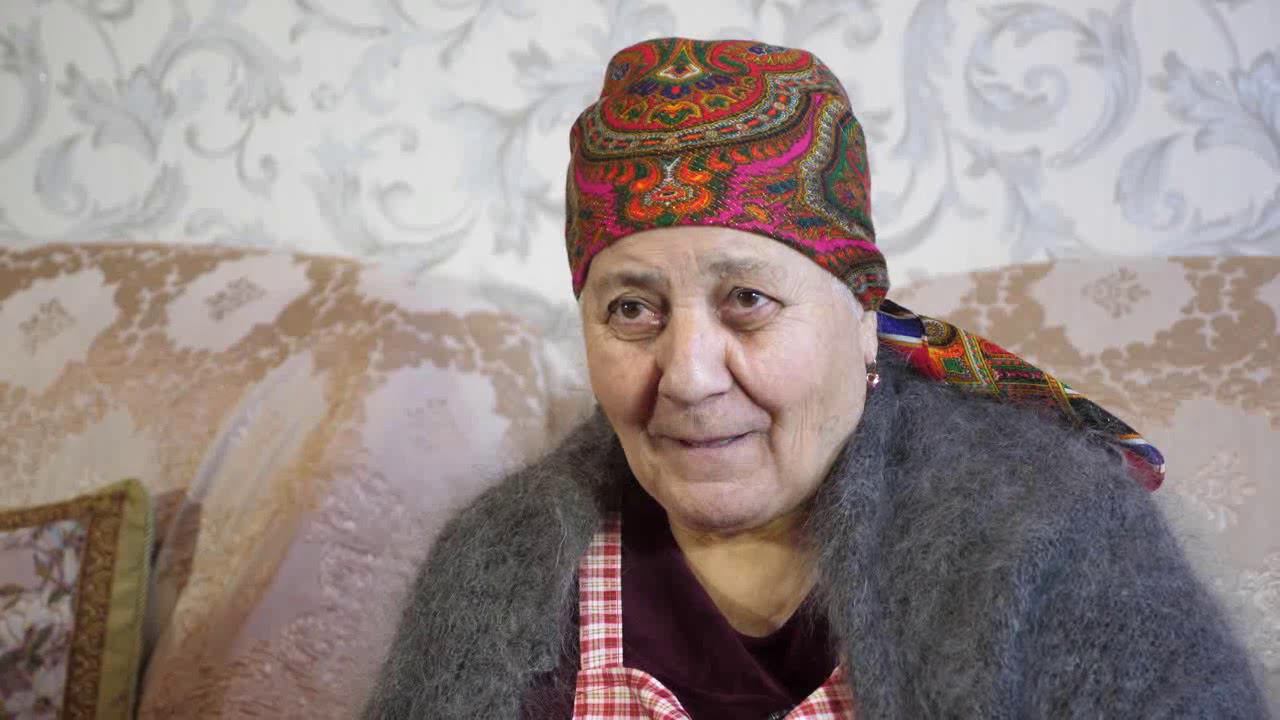 Бинонта (СЕМЬЯ) Байсонгуровы смотреть онлайн