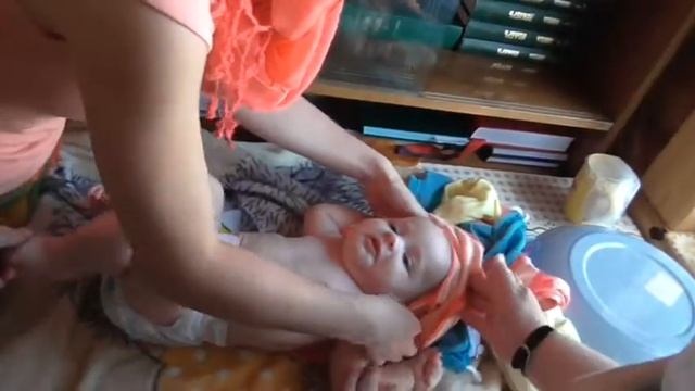 Крещается раба Божия... смотреть онлайн