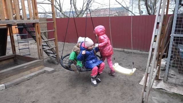 VLOG За день съели человека. Как три подруги помолодели на 30 лет смотреть онлайн