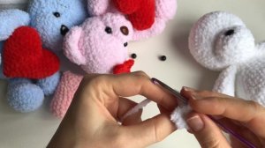 Мишка крючком на День Святого Валентина. Мастер-класс. Часть 3