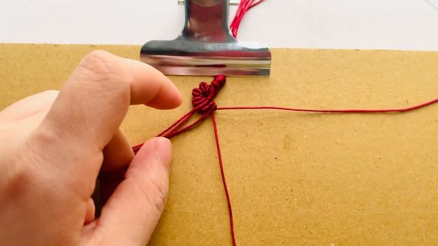 [4] How to make macrame bracelet wavy pattern/Cách làm vòng đeo tay hoạ tiết gợn sóng #daisyart. смотреть онлайн