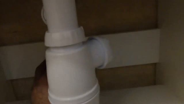 Установка тумбочки с раковиной в ванной комнате. смотреть онлайн