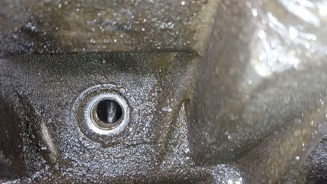 ЗАГЛЯНИТЕ В ТОПЛИВНЫЙ БАК смотреть онлайн