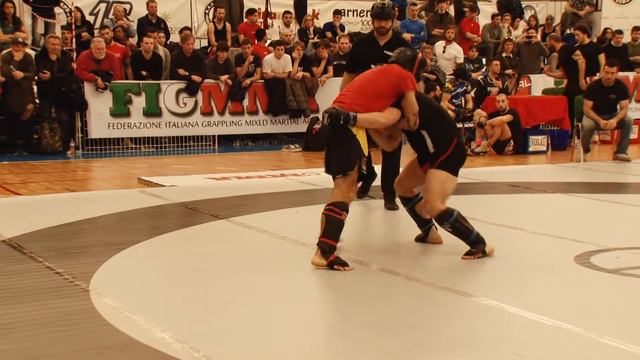 MMA Serie A 71kg - DI PORTO VS SPINOLA смотреть онлайн