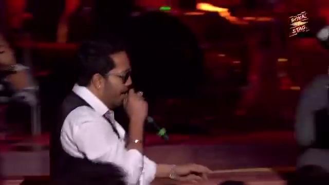 A Tribute To Amitabh Bachchan At 5th Royal Stag Mirchi Music Awards!