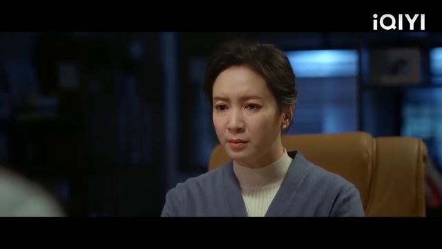 ซินเดอเรลล่าจูบซีอีโอบนโซฟา แต่แม่ของเธอกลัวและคุกเข่าลง смотреть онлайн