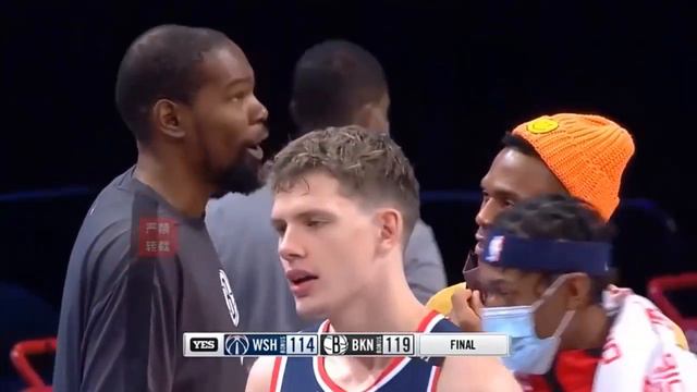 Kevin Durant Hugs Russell Westbrook 12/13/20 KD Westbrook best friends again! смотреть онлайн