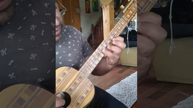 September para ukelele ( cuatro afinado como ukelele) primera parte смотреть онлайн