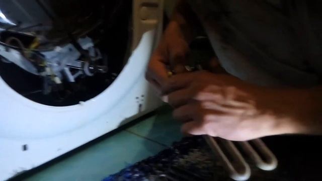 Замена тэна в Ariston AVL 85