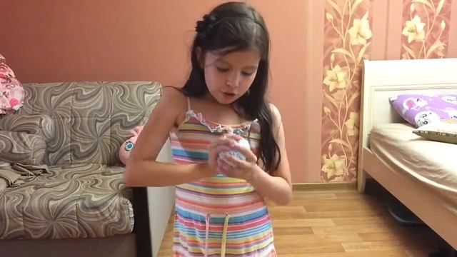 Открываю шариковый пластилин смотреть онлайн