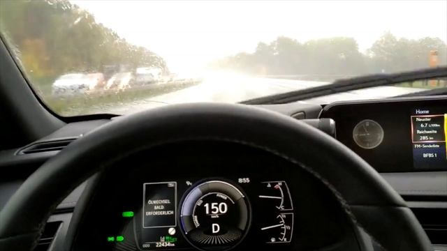 Testfahrt Mit Dem Hybrid-Fahrzeug Lexus UX 250h (184 PS) - Innenraum Und Technische Features Im Tes