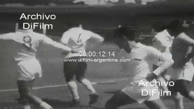 Training of the Chilean soccer team in Uruguay to play the 1967 Copa America ARCHIVE FOOTAGE смотреть онлайн
