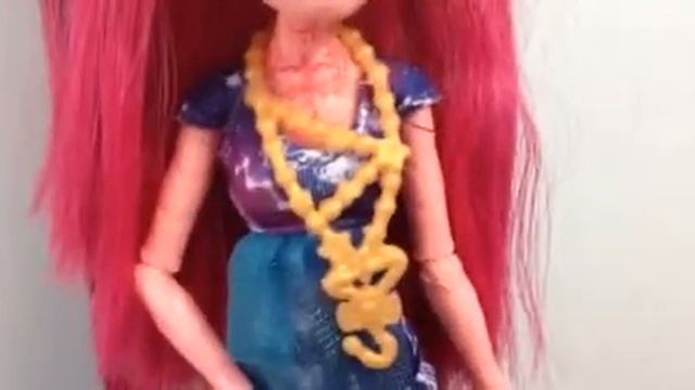Monster High Freaky Field Trip GiGi Grant Review! смотреть онлайн