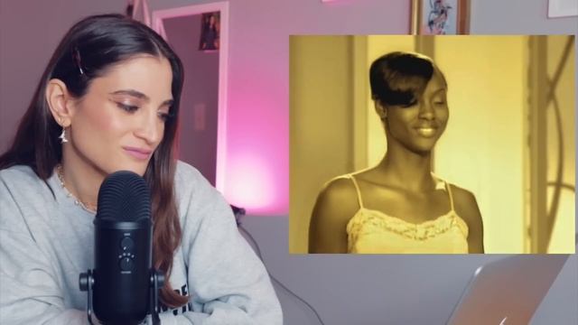 America's Next Top Model Judges Destroy Model's Dreams - PHOTOGRAPHER REACTS смотреть онлайн