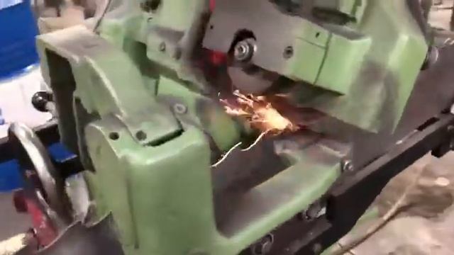 Процесс заточки ШИРОКИХ ленточных пил смотреть онлайн