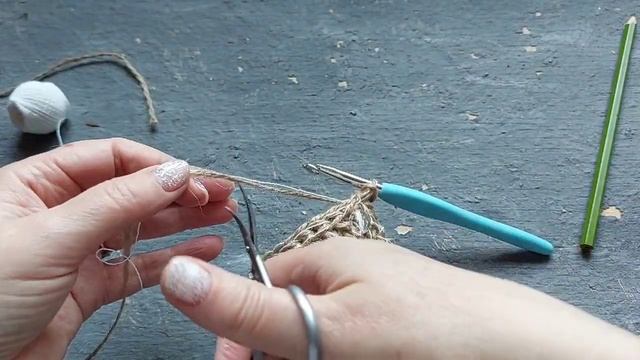 3-я часть ЁЛОЧКА с Бусинками #вязаниекрючком #снуля смотреть онлайн