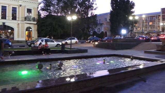 Саратов • Фонтан на Октябрьском спуске смотреть онлайн