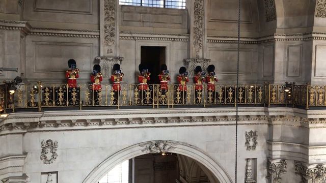 London Military Band- Royal Fanfare - Arthur Bliss смотреть онлайн
