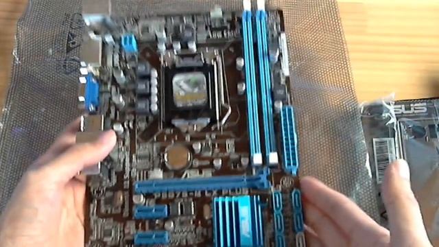 ASUS P8 B75-M LX PLUS смотреть онлайн