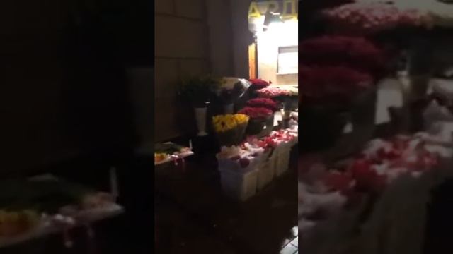 Киевский вокзал цветы 8-Марта смотреть онлайн