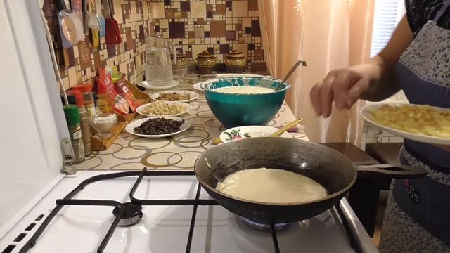 МАСЛЕНИЦА? //ПЕКУ БЛИНЫ С ПРИПЁКОМ смотреть онлайн