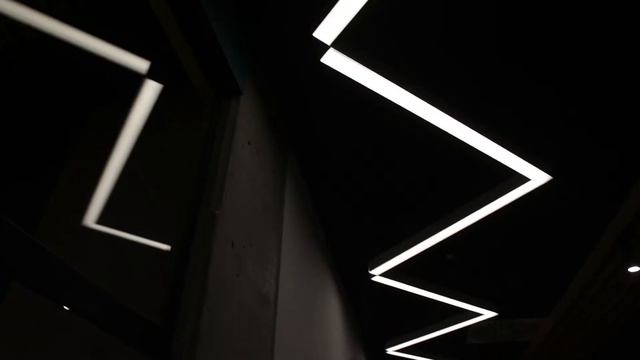 Bee-Light - Realizacja Biura Vivid Games смотреть онлайн