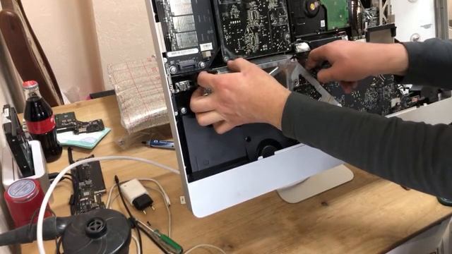 Апгрейд iMac 27 Mid 2011 A1312 SSD Samsung EVO 860 512GB смотреть онлайн