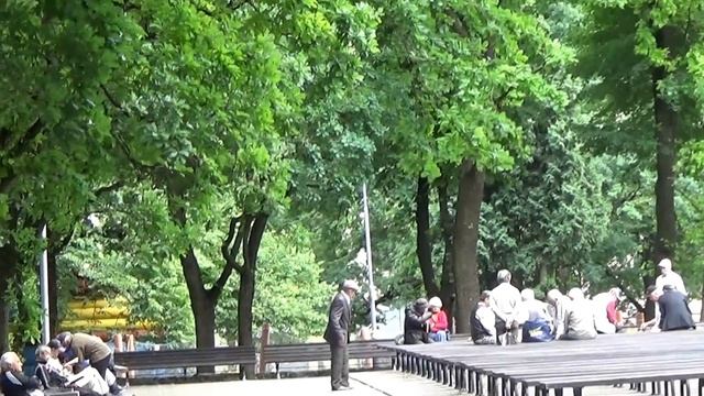 Обзор Риги. Развлечения в парке. смотреть онлайн