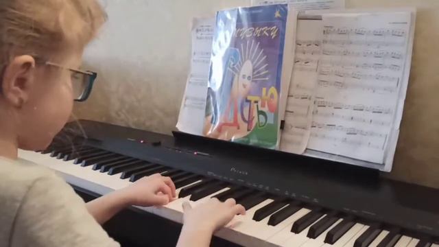 Беркович "Вариации на тему русской народной песни "Во саду ли, в огороде"" — исполняет Рябова Надя. смотреть онлайн