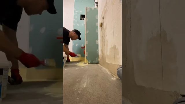 Гидроизоляция Ceresit CL 51 с лентой CL 152 смотреть онлайн