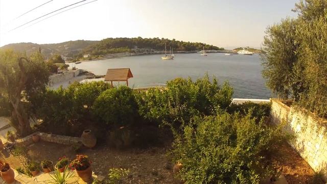 Vue sur la mer : Port de Paxi - Timelapse смотреть онлайн
