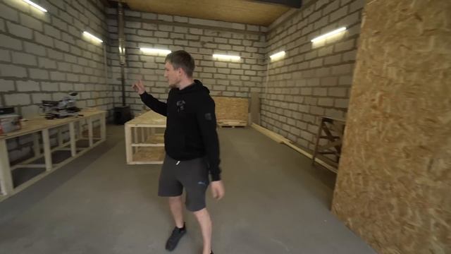 БИЗНЕС С НУЛЯ В ГАРАЖЕ / СКОЛЬКО СТОИТ ОТКРЫТЬ ПРОИЗВОДСТВО?! смотреть онлайн
