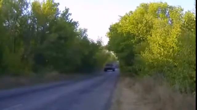 Луганск Т 72, Т64, МТЛБ, БМП сепаров едут в город смотреть онлайн