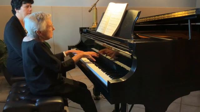 Happy Birthday to Your Majesty смотреть онлайн