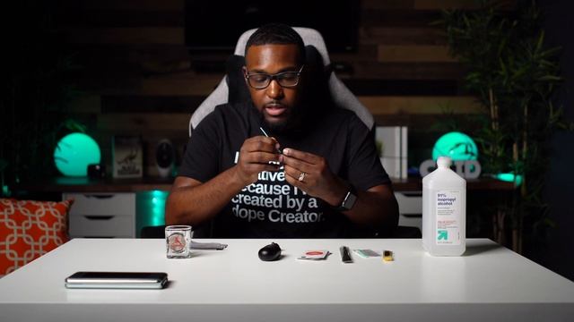 HOW TO CLEAN YOUR DIRTY GALAXY BUDS & CHARGING CASE (BEST & SAFE WAY!) смотреть онлайн