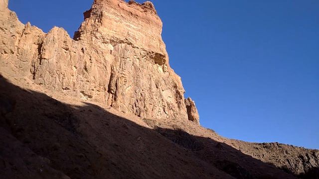 Чарынский каньон / How to get to the Charyn canyon смотреть онлайн