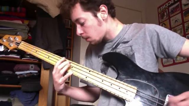 Queens of the Stone Age - If I Had A Tail (Bass cover) смотреть онлайн