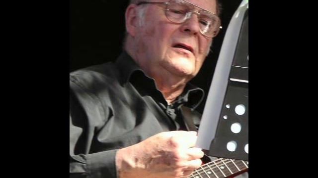 GEORGE GOLLA Australian Jazz Guitarist Interview смотреть онлайн